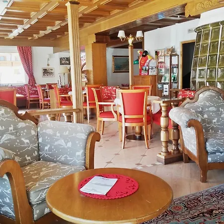 Patrizia Dolomites Glamour 4* Moena