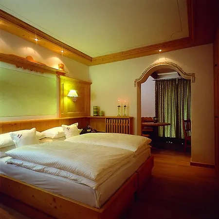 Patrizia Dolomites Glamour Szálloda 4*